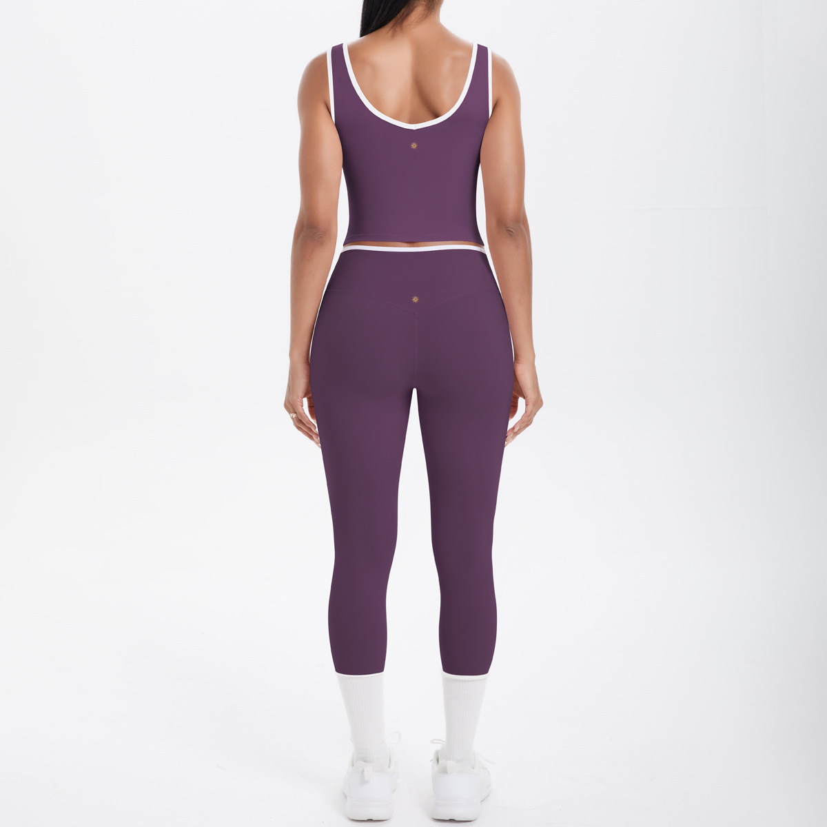purple leggings and top for gym